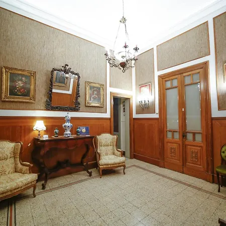 La Casa Di Marcello Bed & Breakfast 2*