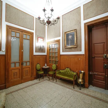 La Casa Di Marcello Bed and Breakfast 4*